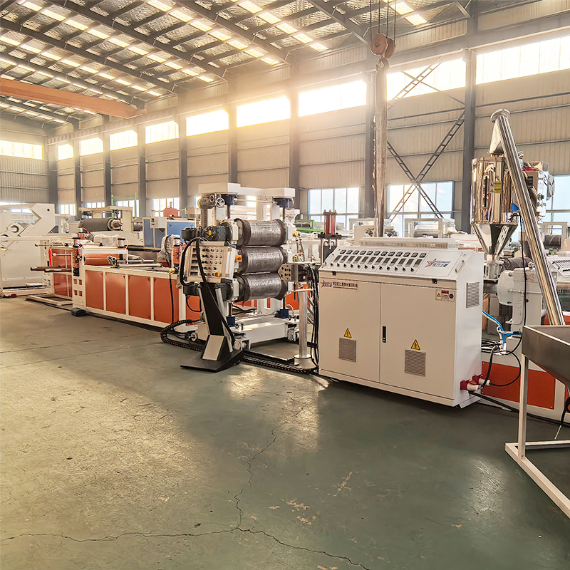 Máquina extrusora de folha PS.Carregando