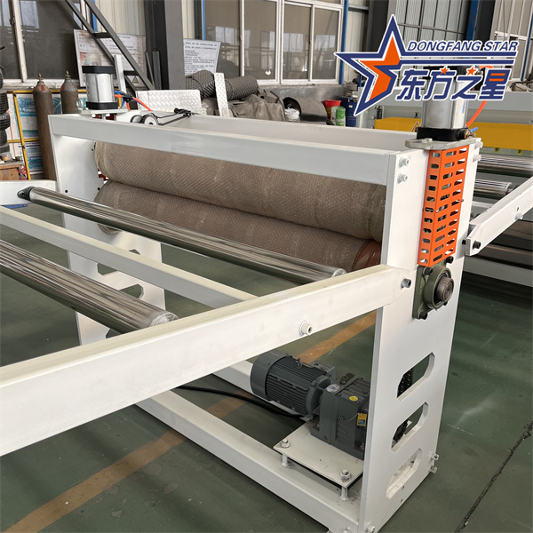 Extrusora termoformadora para refrigerador ABS